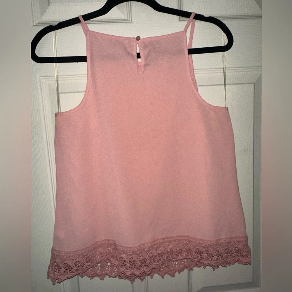 Pink tank - Picture 2 of 3